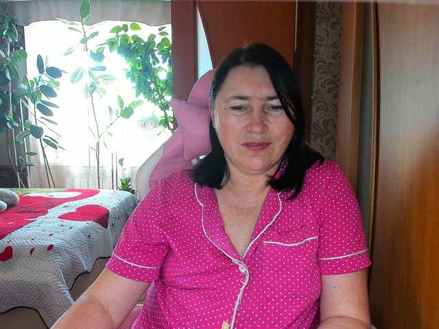 Lola18111 live cam on BongaCams