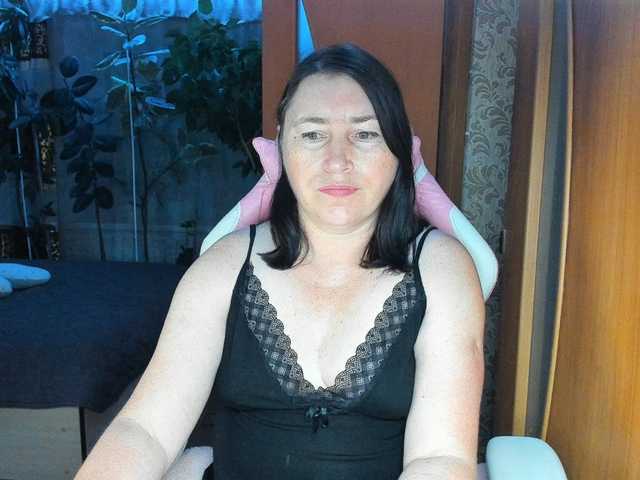 Lola18111 live cam on BongaCams