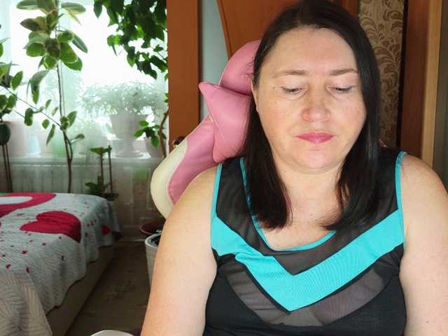 Lola18111 live cam on BongaCams