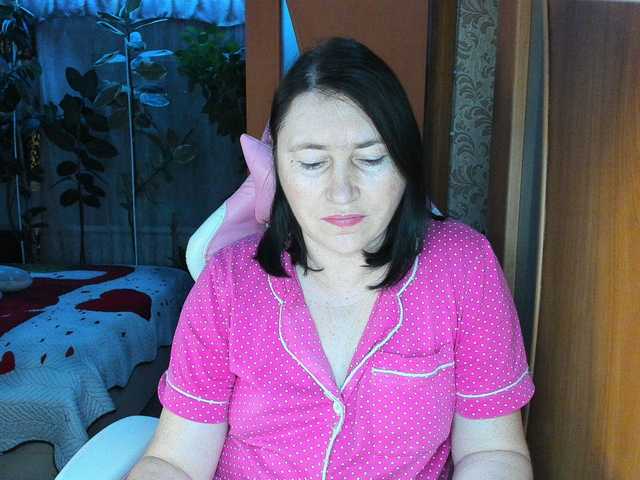 Lola18111 live cam on BongaCams