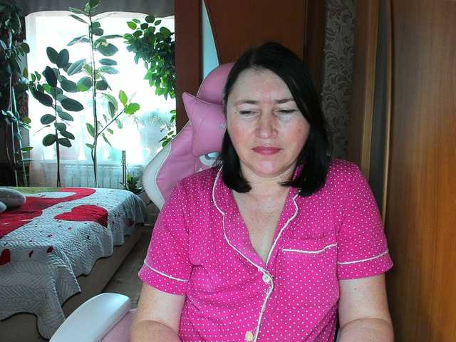 Lola18111 live cam on BongaCams