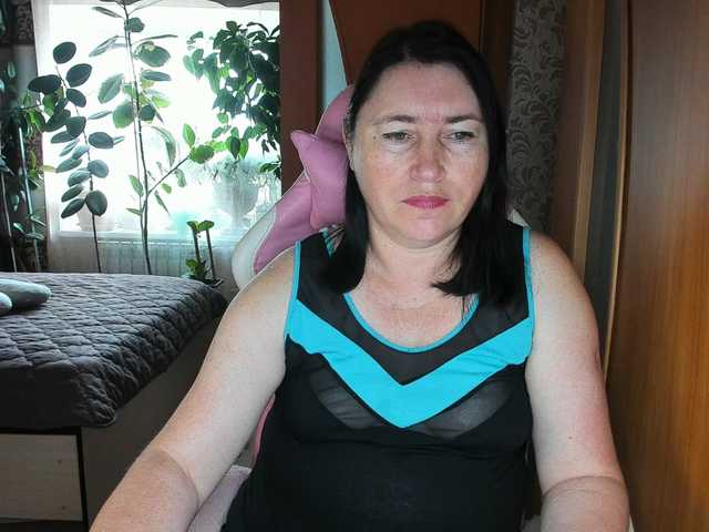 Lola18111 live cam on BongaCams