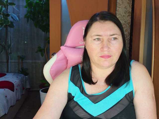 Lola18111, en directo ahora en BongaCams
