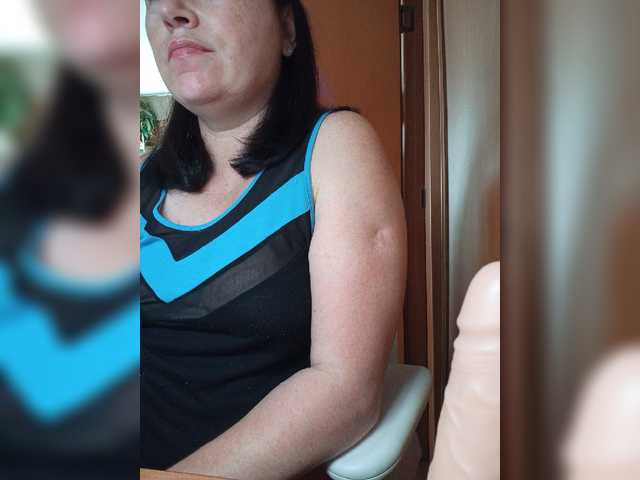 Lola18111 live cam on BongaCams