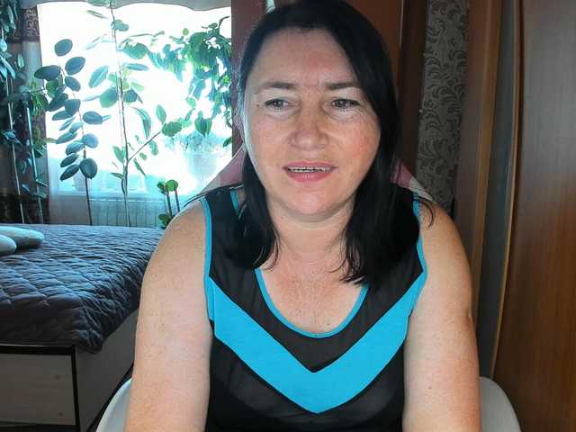 Lola18111 live cam on BongaCams