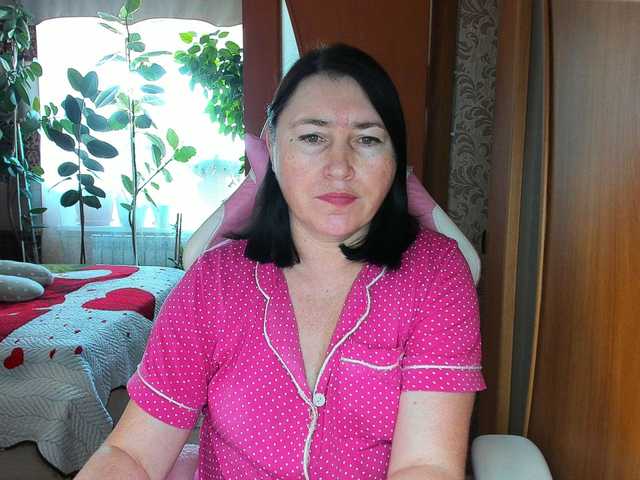Lola18111 live cam on BongaCams