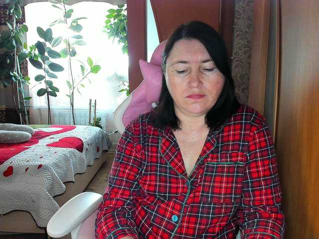 Lola18111 live cam on BongaCams