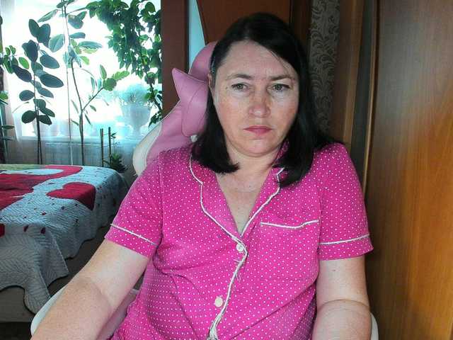 Lola18111 live cam on BongaCams
