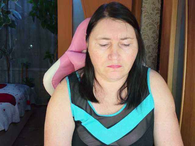 Lola18111, live now on BongaCams