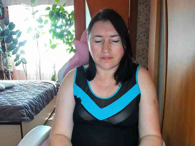 Lola18111 Live Webcam on BongaCams