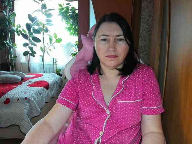 Lola18111 Live Webcam on BongaCams