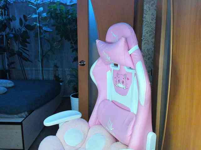 Tatka18111 webcam