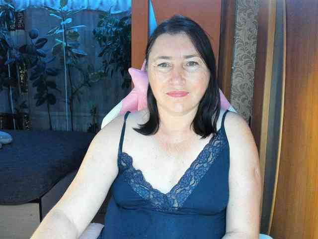 Tatka18111 webcam