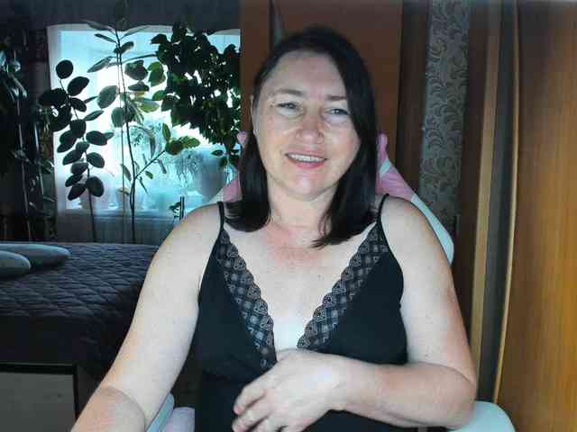 Tatka18111 webcam