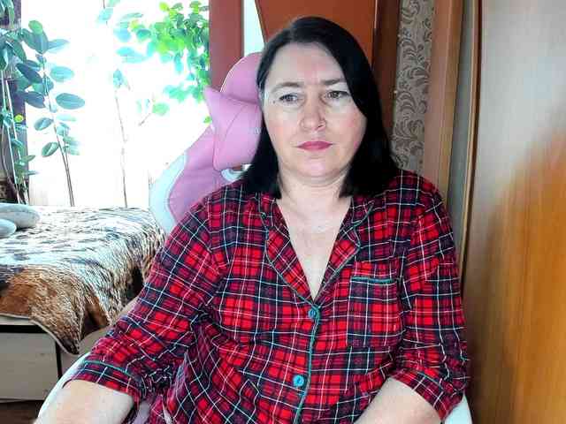 Lola18111 Live Webcam on BongaCams