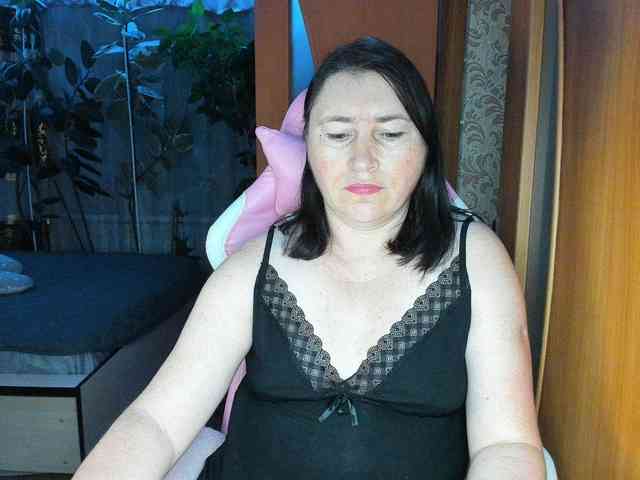 Tatka18111 webcam