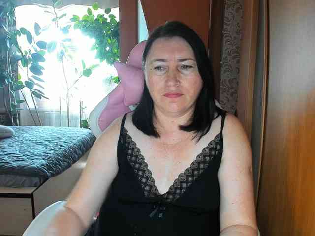 Lola18111