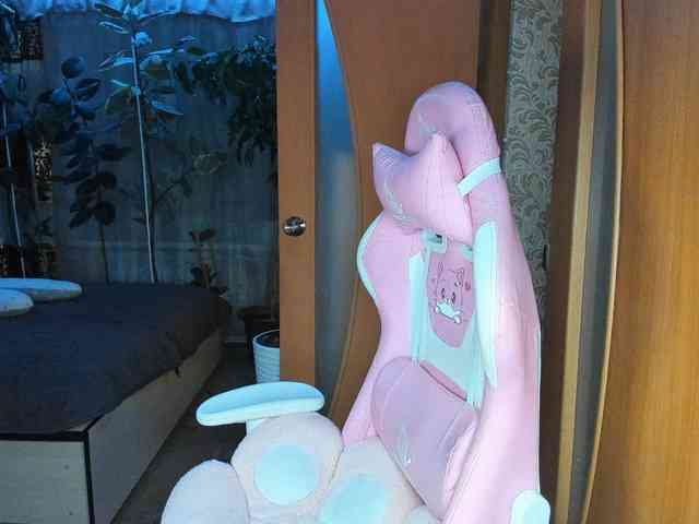 Tatka18111 webcam