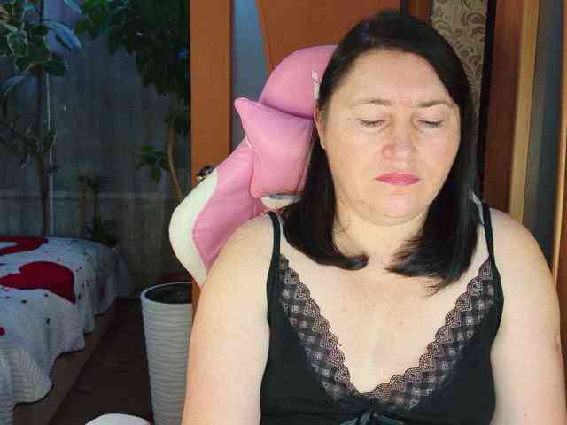 Tatka18111 webcam