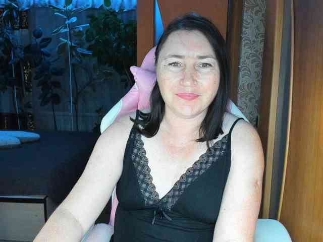 Tatka18111 webcam