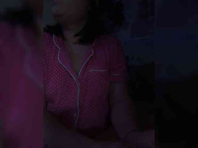 Tatka18111 webcam