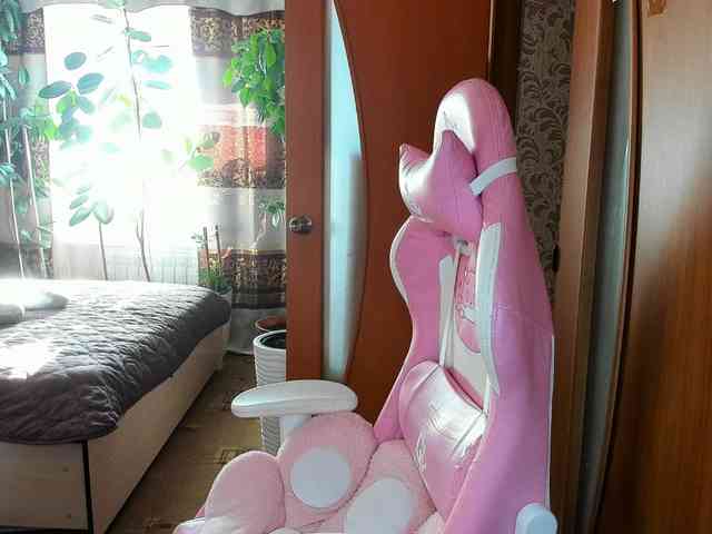 Tatka18111 webcam