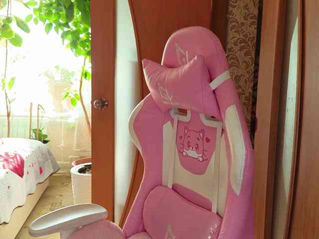 Tatka18111 webcam