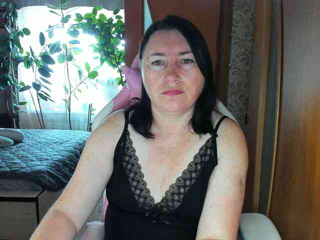 Tatka18111 webcam
