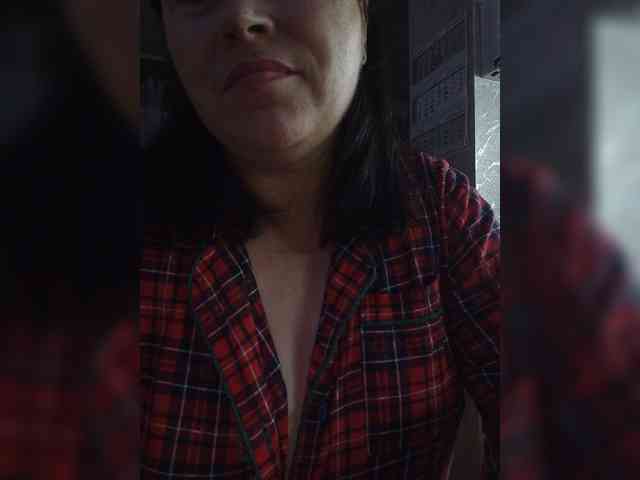 Tatka18111 webcam