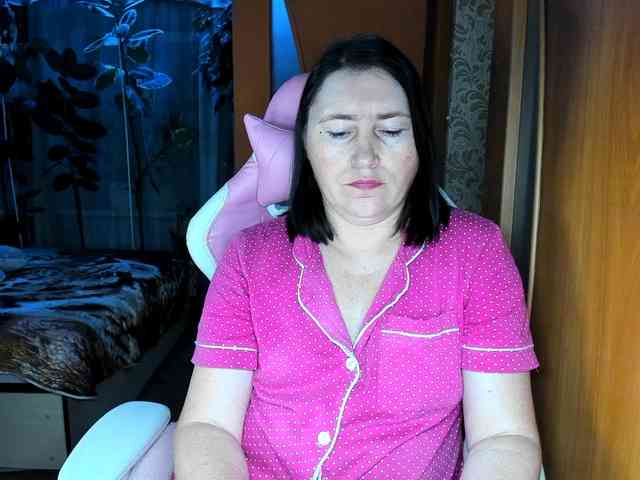 Tatka18111 webcam