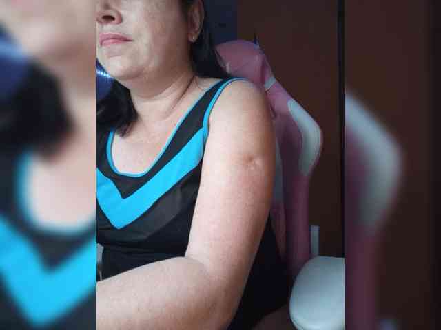 Tatka18111 webcam