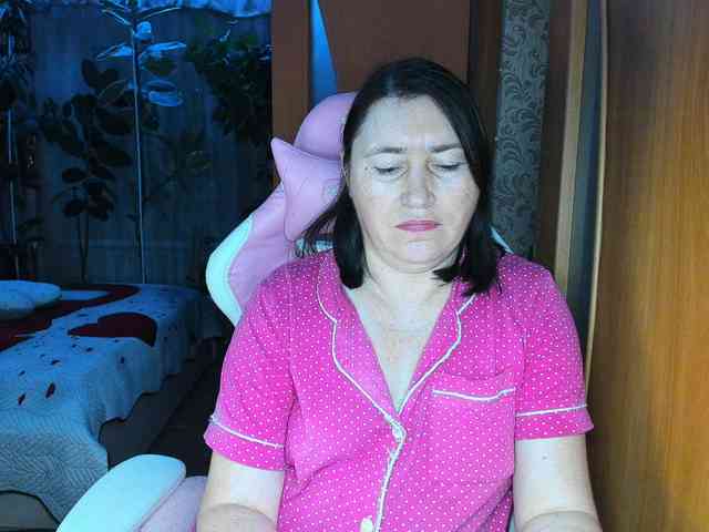 Tatka18111 webcam