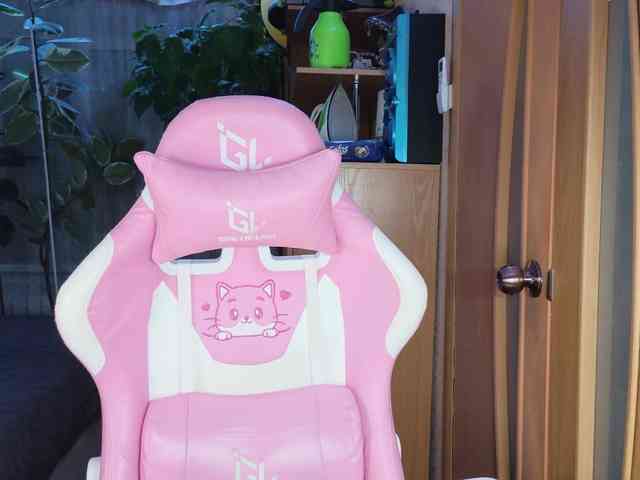 Tatka18111 webcam