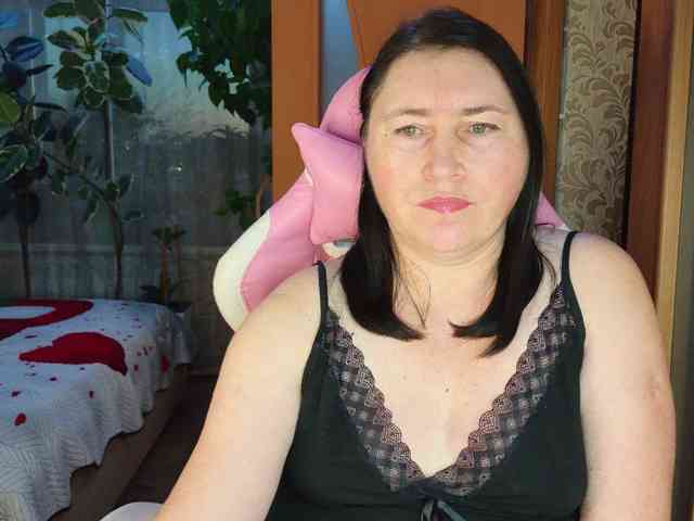 private live sex show Lola18111