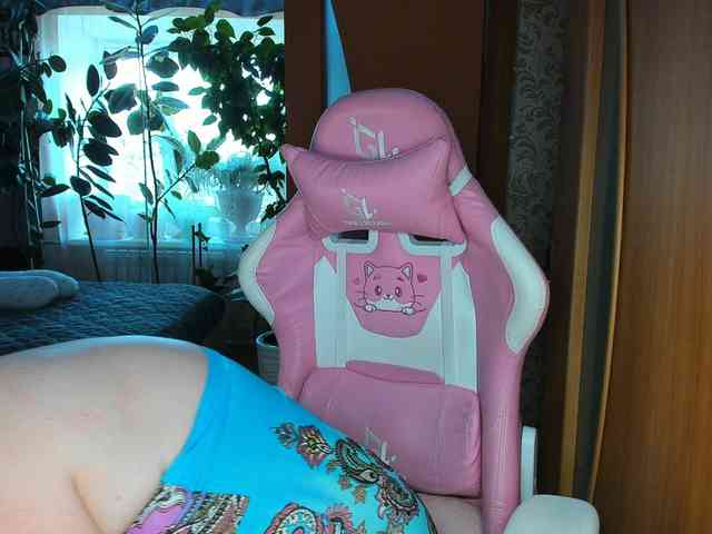 Tatka18111 webcam