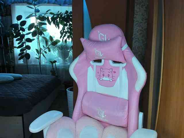 Tatka18111 webcam