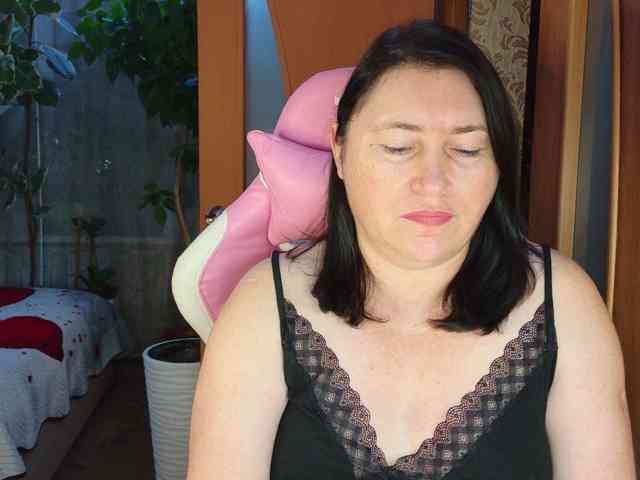 Tatka18111 webcam