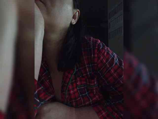 Tatka18111 webcam