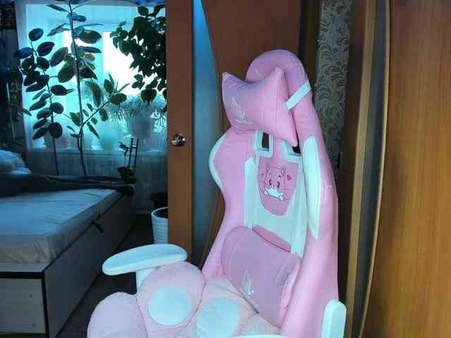 Tatka18111 webcam