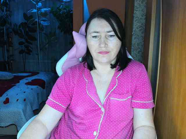 Tatka18111 webcam