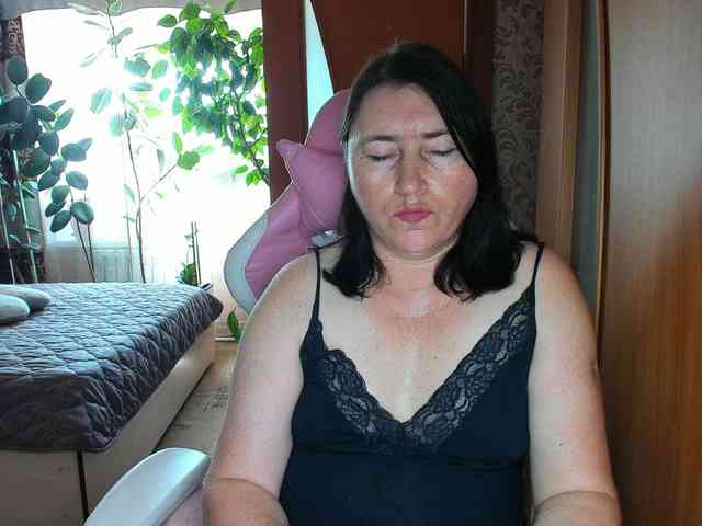 Tatka18111 webcam