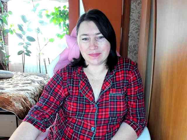 Lola18111 Live Webcam on BongaCams