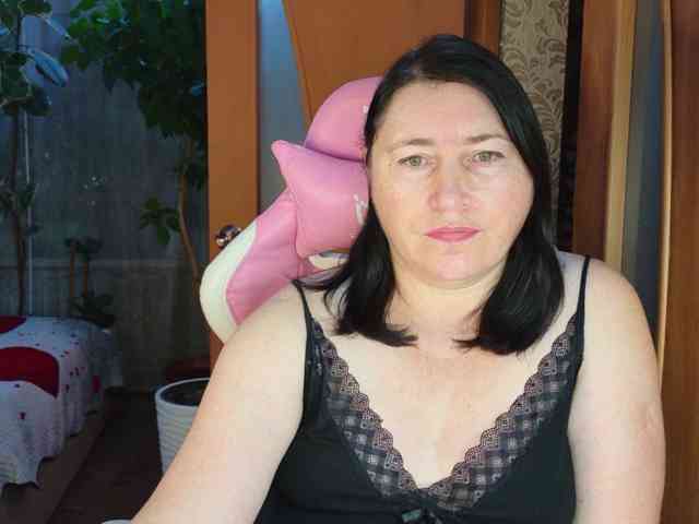 Lola18111