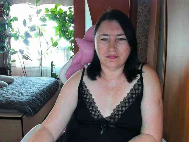 Tatka18111 webcam