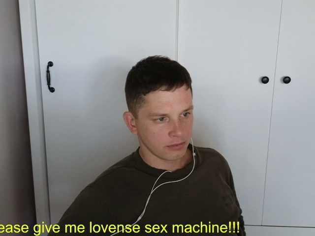 Live room thumbnail for BigL0ve