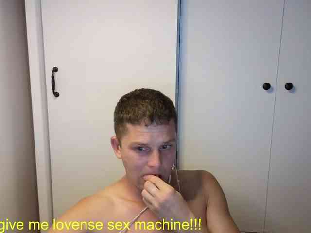 BigL0ve Live Webcam on BongaCams