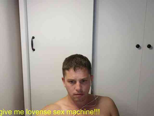 BigL0ve Live Webcam on BongaCams