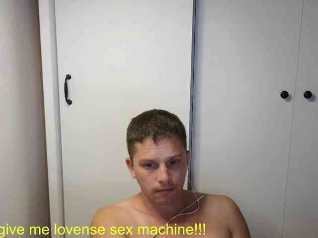 BigL0ve Live Webcam on BongaCams
