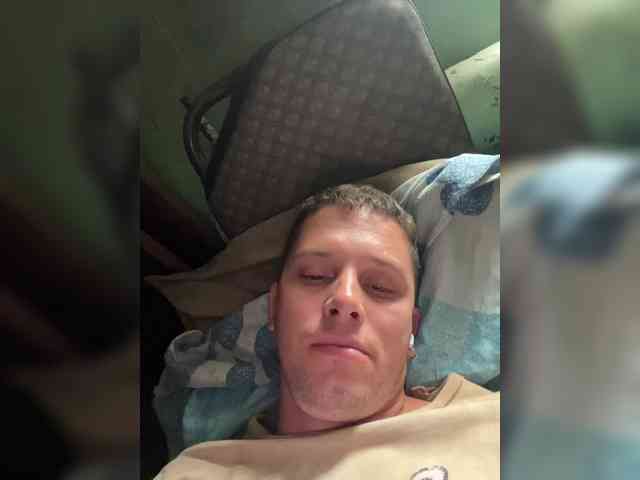 BigL0ve Live Webcam on BongaCams
