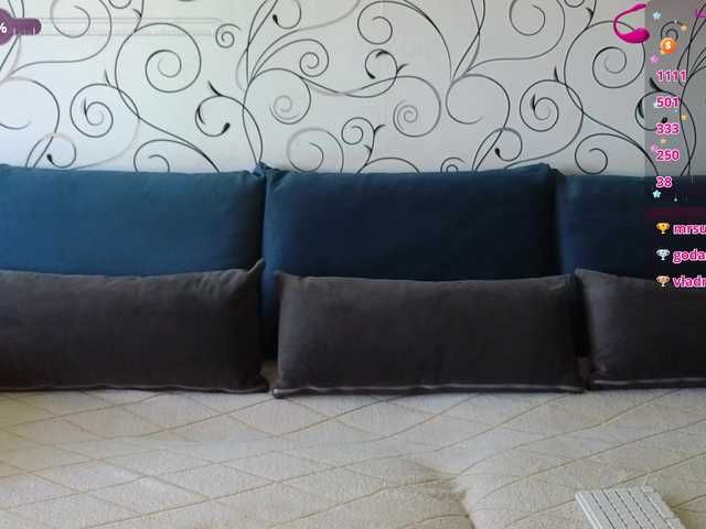 Mari-Cherie's BongaCams show and profile